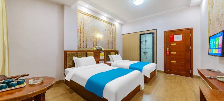 丹霞山宏石别苑(外山门站店)图片