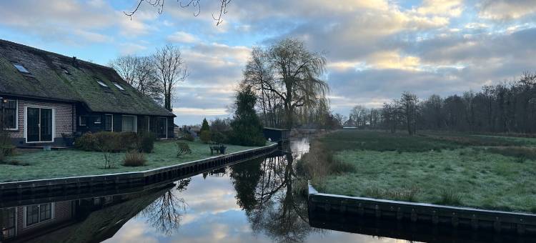 范得隆羊角村传统乡村餐厅酒店(De Dames van de Jonge Giethoorn Hotel Old Village)图片