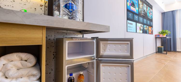 云希酒店(张掖路步行街店)图片