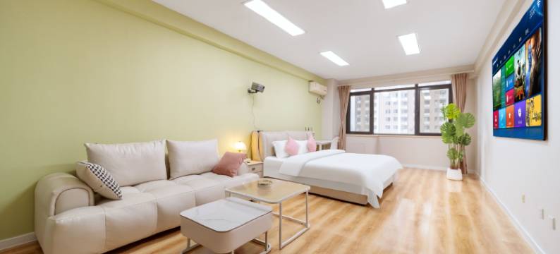 锦爱•影院式民宿(太原街沈阳站西广场店)图片