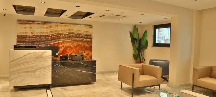 In The Middle Hotel图片