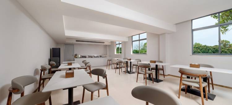 蒎酒店(玉山汽车站店)图片