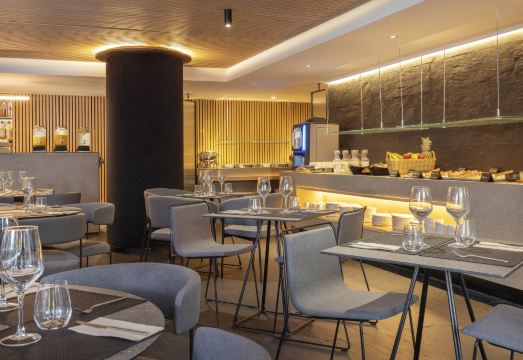 HM Jaime III Hotel Overview