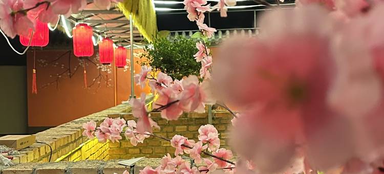 轻住酒店(青岛正阳东路地铁站店)图片