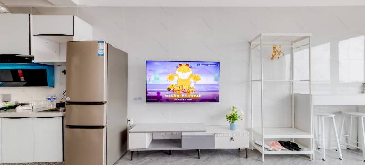 牧云轻奢公寓(怡心湖牧华路地铁站店)图片