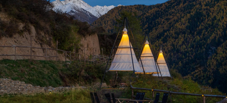 向春山·倦归丨半山隐墅(四姑娘山双桥沟景区店)图片