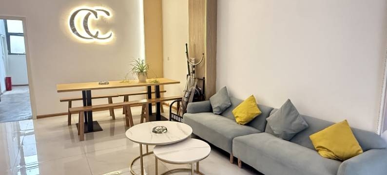 安顺欧曼cc酒店(黄果树大街安顺市人民医院店)图片