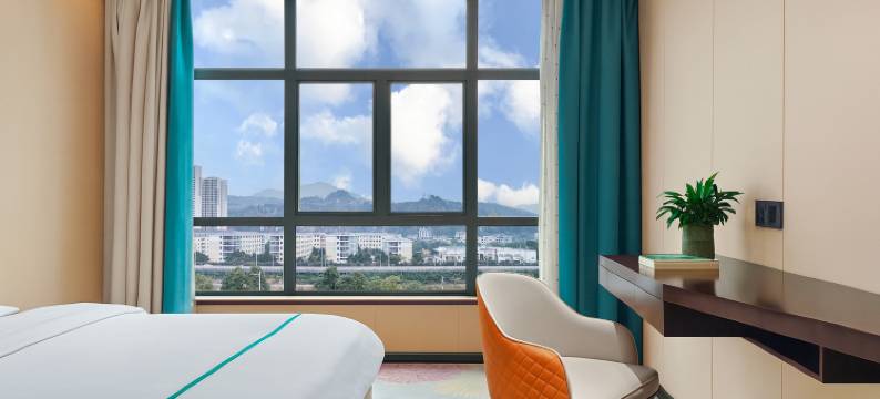 石阡鸿盛大酒店(佛顶山南路汤山客运站店)图片