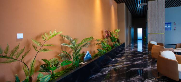 柏纳酒店(独山子独库公路店)图片