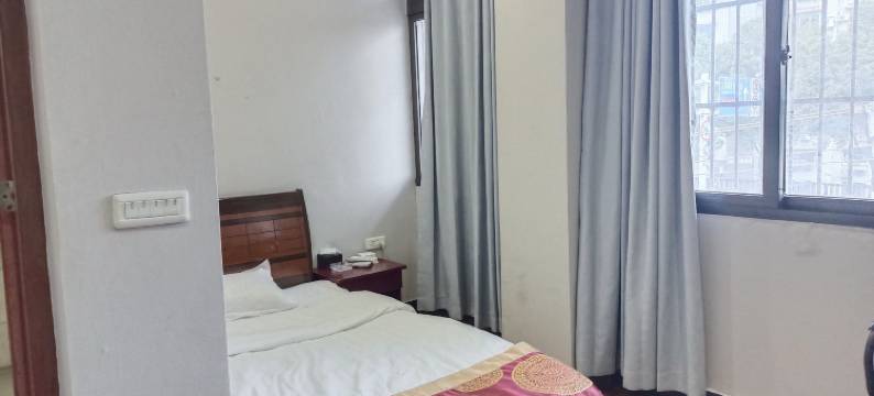 益达商务宾馆(重庆万州高铁北站店)图片