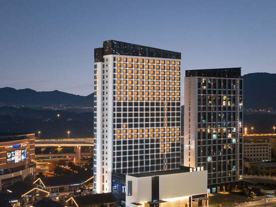 温州瓯海万象城亚朵酒店