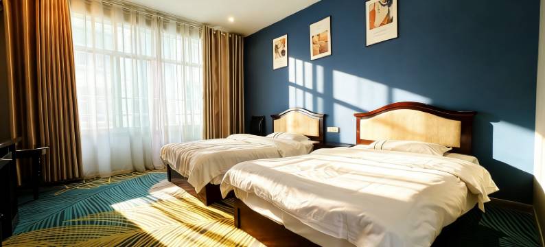 宜家欣酒店(咸丰十字街店)图片