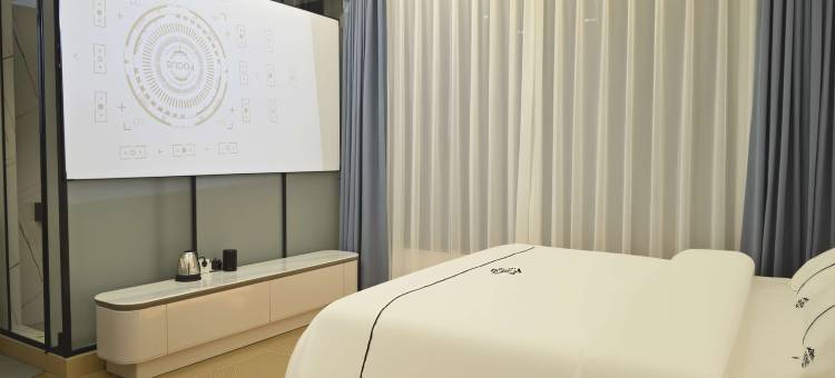 鸿然·Serenity·山隐海听丨智能影音美宿(龙尾关遗址佛图寺塔店)图片