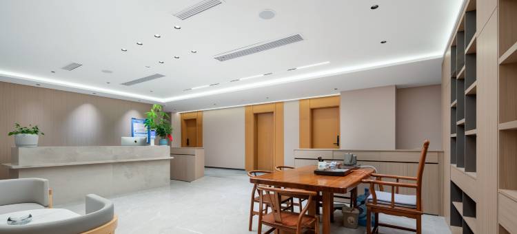 柏瑞轻奢酒店(贵阳太平路网红路喷水池地铁站店)图片