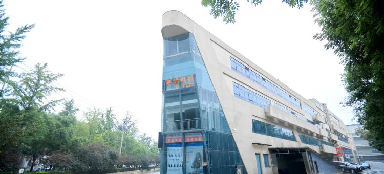 住小叮酒店(北京清河高铁站上地地铁站店)图片