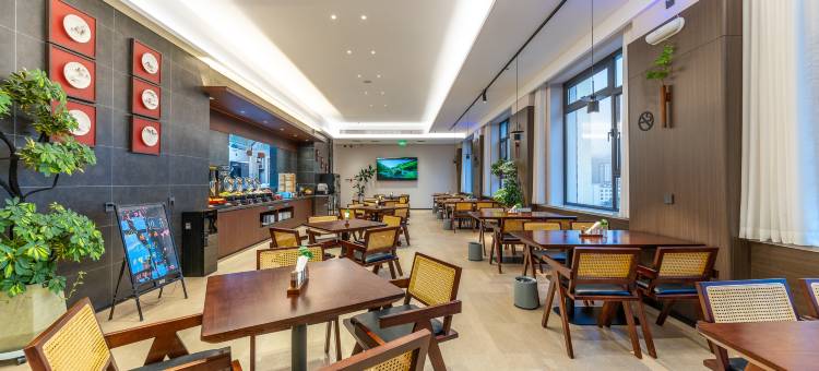 文华丽景·欢住酒店(人民公园·岷州不夜城店)图片