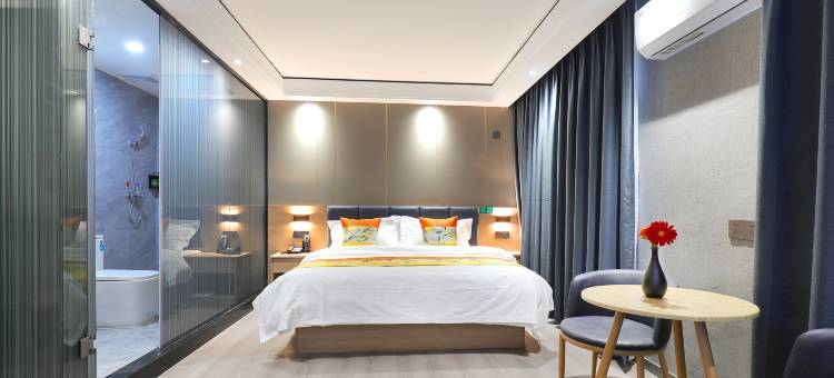 致馨栀子花开酒店(中商江湖MALL洪城商港店)图片