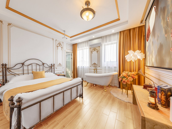 珠海观沥·山月里民宿(御温泉店)