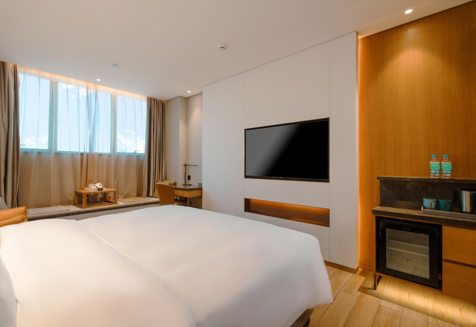 THE SKYTELHotel Overview