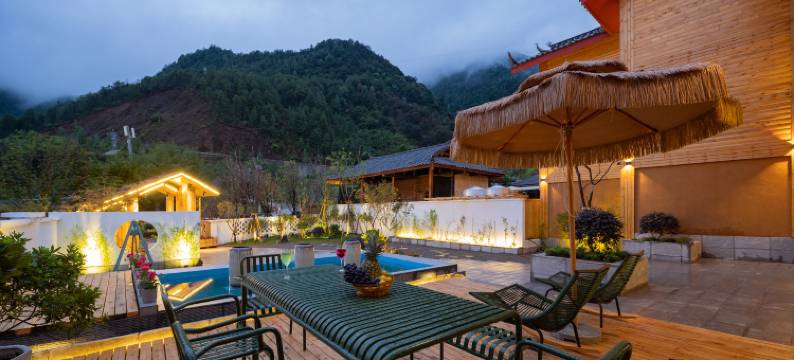 泸沽湖悦山隐精品民宿图片