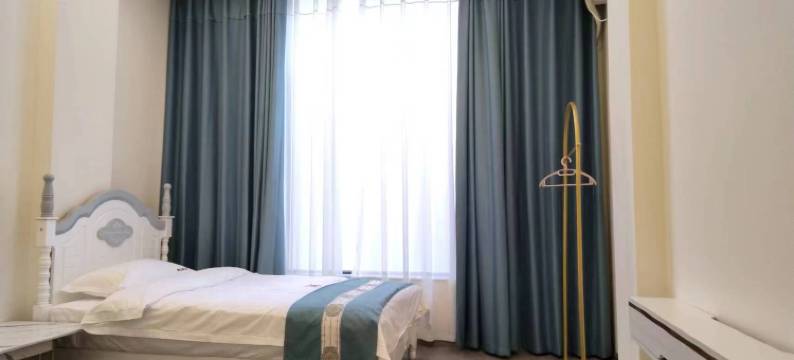 腾信电竞酒店(大理大学下关校区店)图片