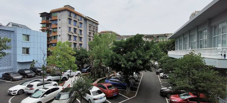 易佰良品酒店(德阳建筑学院店)图片
