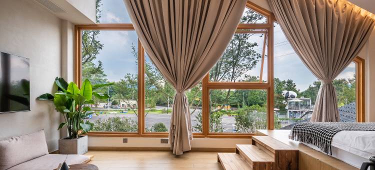 彭州璞忘汤池民宿图片