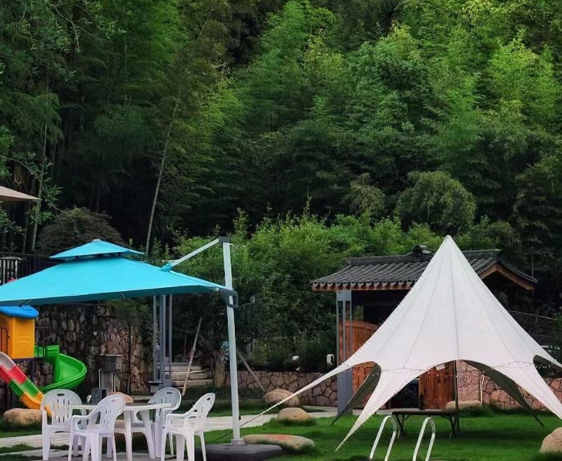 Anji Yunshang Grassland Yuzhu Xiaozhu Hot Spring Homestay Hotel Overview