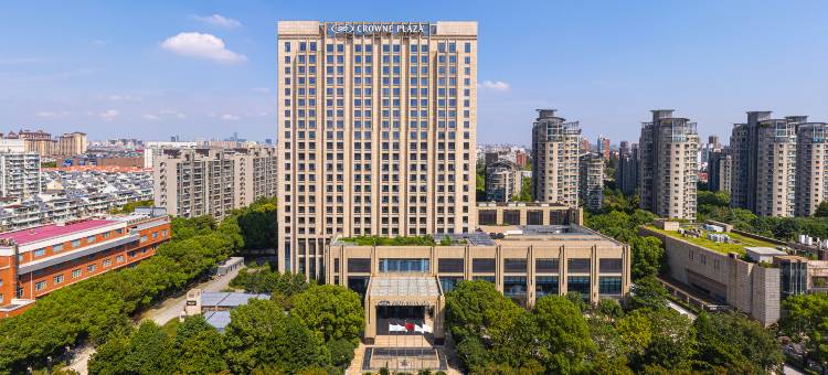 上海大华锦绣皇冠假日酒店图片