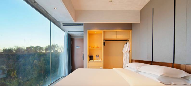 地球仓(太原西山森林公园)图片