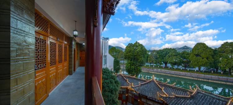腾冲泰和居Courtyard亲子休闲度假Villa美宿(滇西抗战纪念馆店)图片