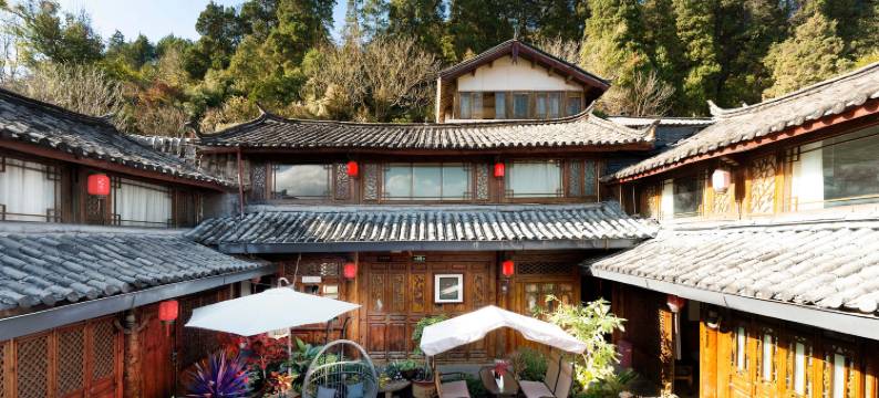 浮椿霜林客栈(丽江古城四方街店)图片