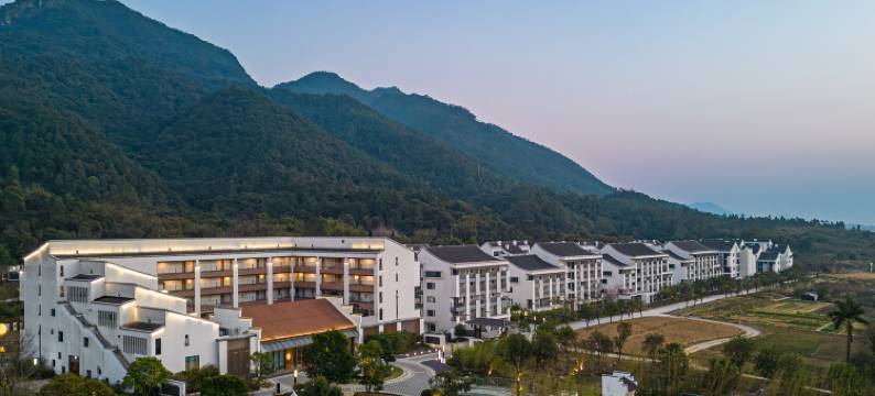 南山十二院度假酒店(南丹山森林王国店)图片