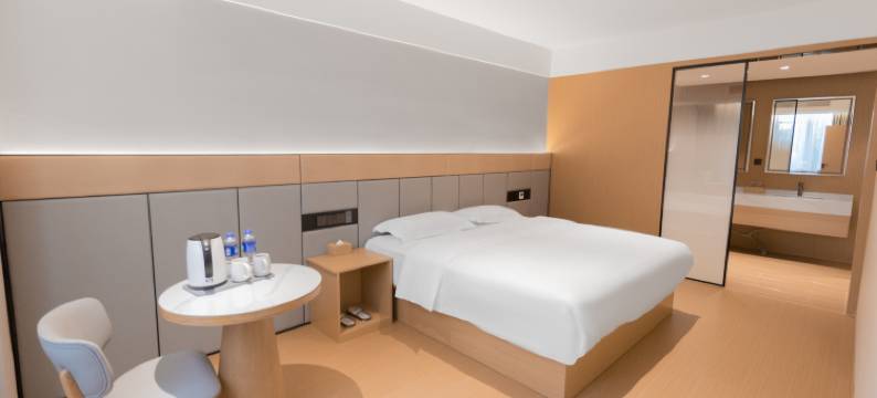 REGAL·瑞格兰假日酒店(成都火车东站店)图片