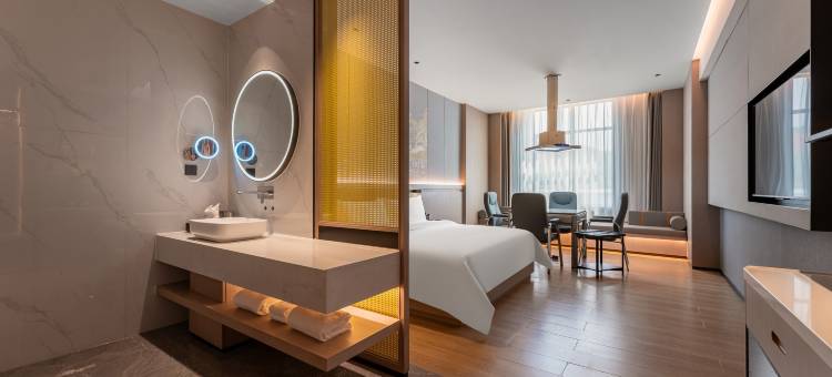Lakeside Hotel 湖畔酒店(东莞南城街道UCC寰宇汇金中心店)图片