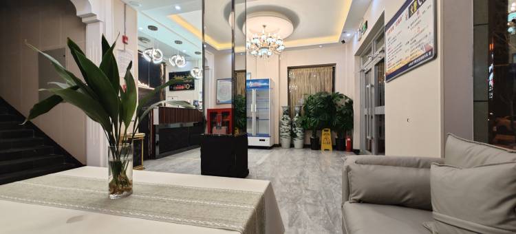 大柴旦春潮宾馆(翡翠商业步行街店)图片