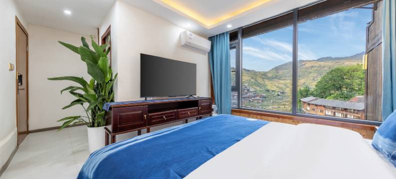 鸾喜·花开半夏全景美宿(西江千户苗寨店)图片