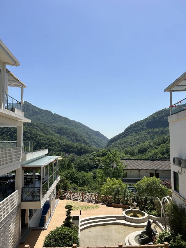 青城山乐乎山水·私汤民宿(青城后山景区店)图片
