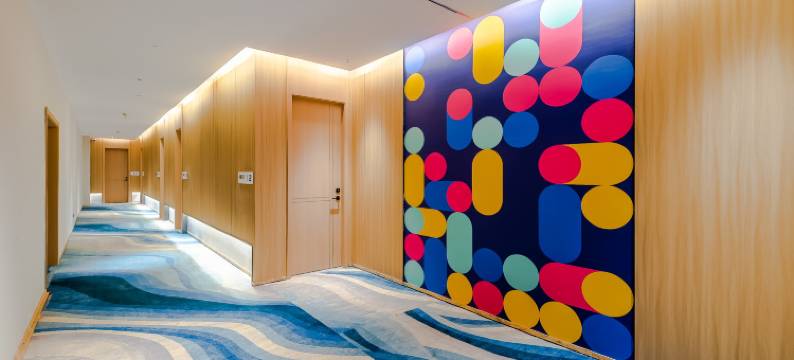 米奥米亲子酒店(青岛五四广场延安三路地铁站店)图片