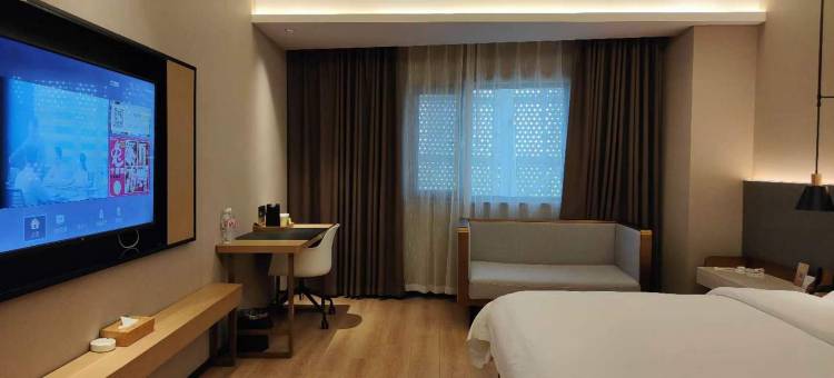 漫潮酒店(聊城大学体育公园店)图片