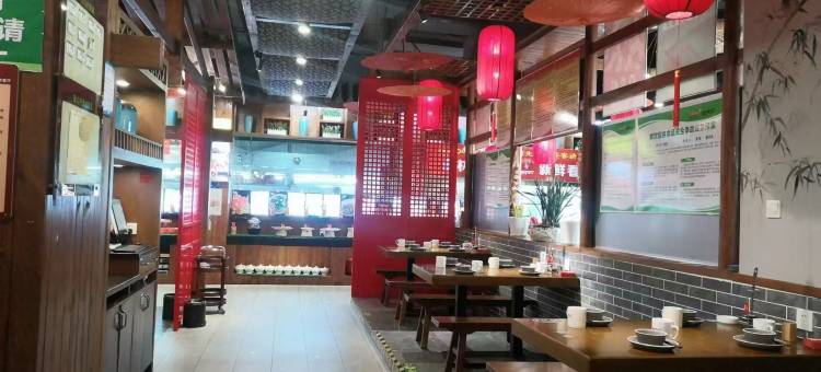 长沙巢想主题酒店(中南林业科技大学涉外学院店)图片