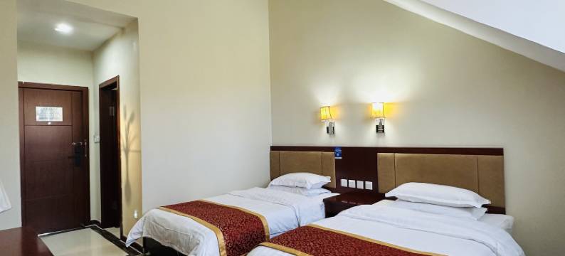 喀纳斯凯源假日酒店图片