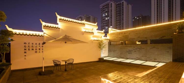 乐山青檐民宿(乐山高铁站世豪广场店)图片