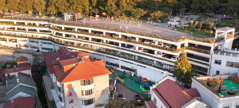 庐山闲庭主题酒店(庐山风景名胜区牯岭镇街心公园店)图片