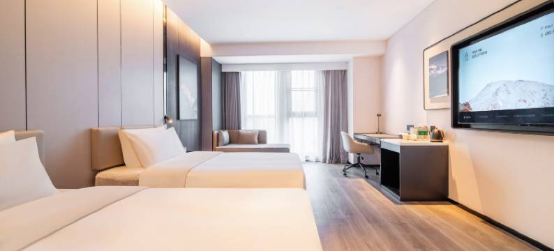 郑州中原福塔航海东路亚朵酒店图片