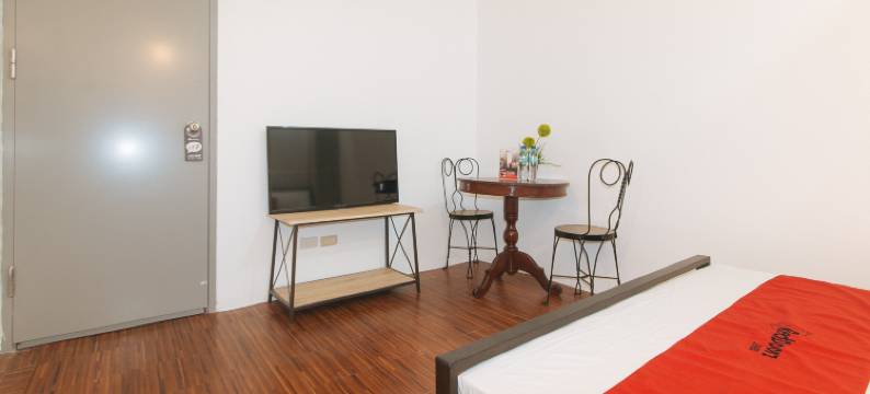 Reddoorz @ 1087 恩里科卡米亚斯广场酒店(RedDoorz @ Enricos Place Kamias)图片