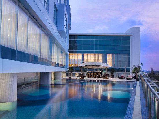 雅加达布鲁特 - 哈尼瑞斯通套房酒店