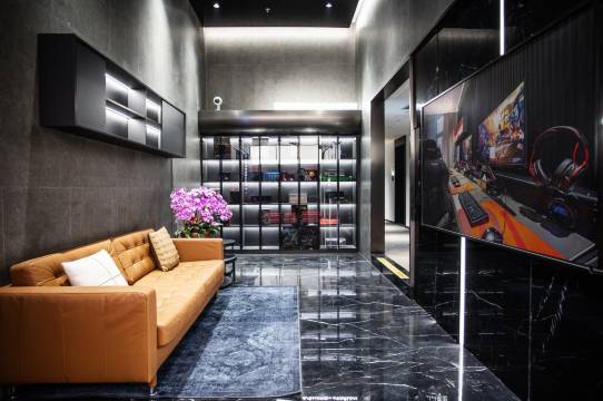 逐浪电竞酒店(上海体育馆地铁站店)