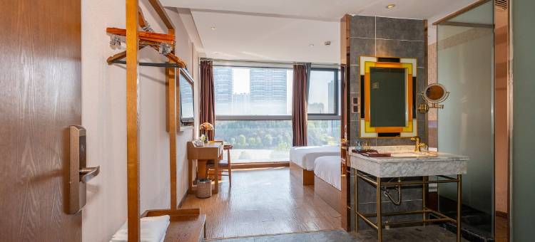 云和酒店(宜昌火车东站汽车客运中心店)图片