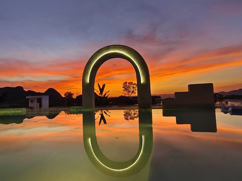 云离·夕湖最美落日酒店(普者黑景区店)